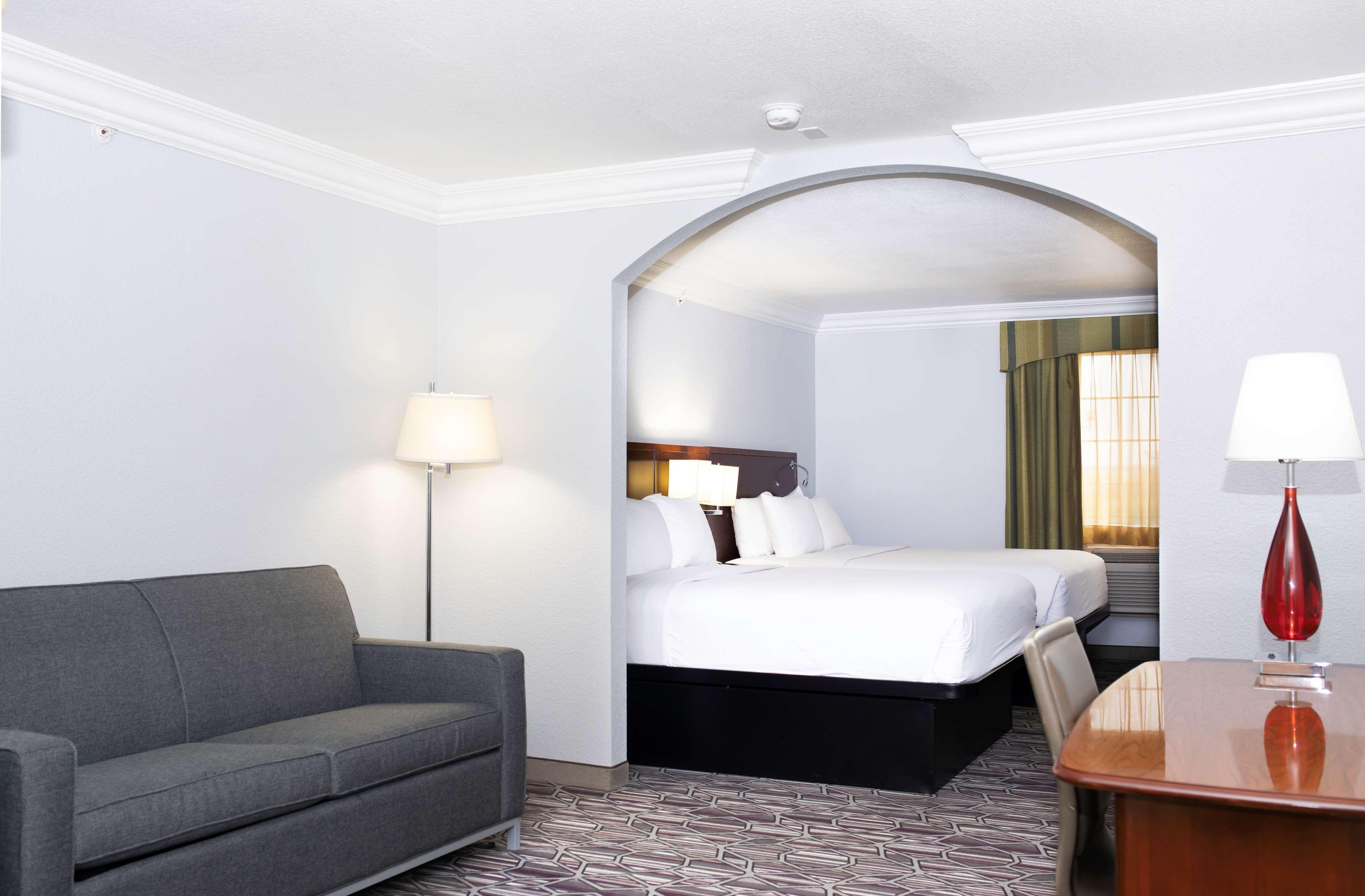 Surestay Plus By Best Western Fort Worth Benbrook Eksteriør bilde