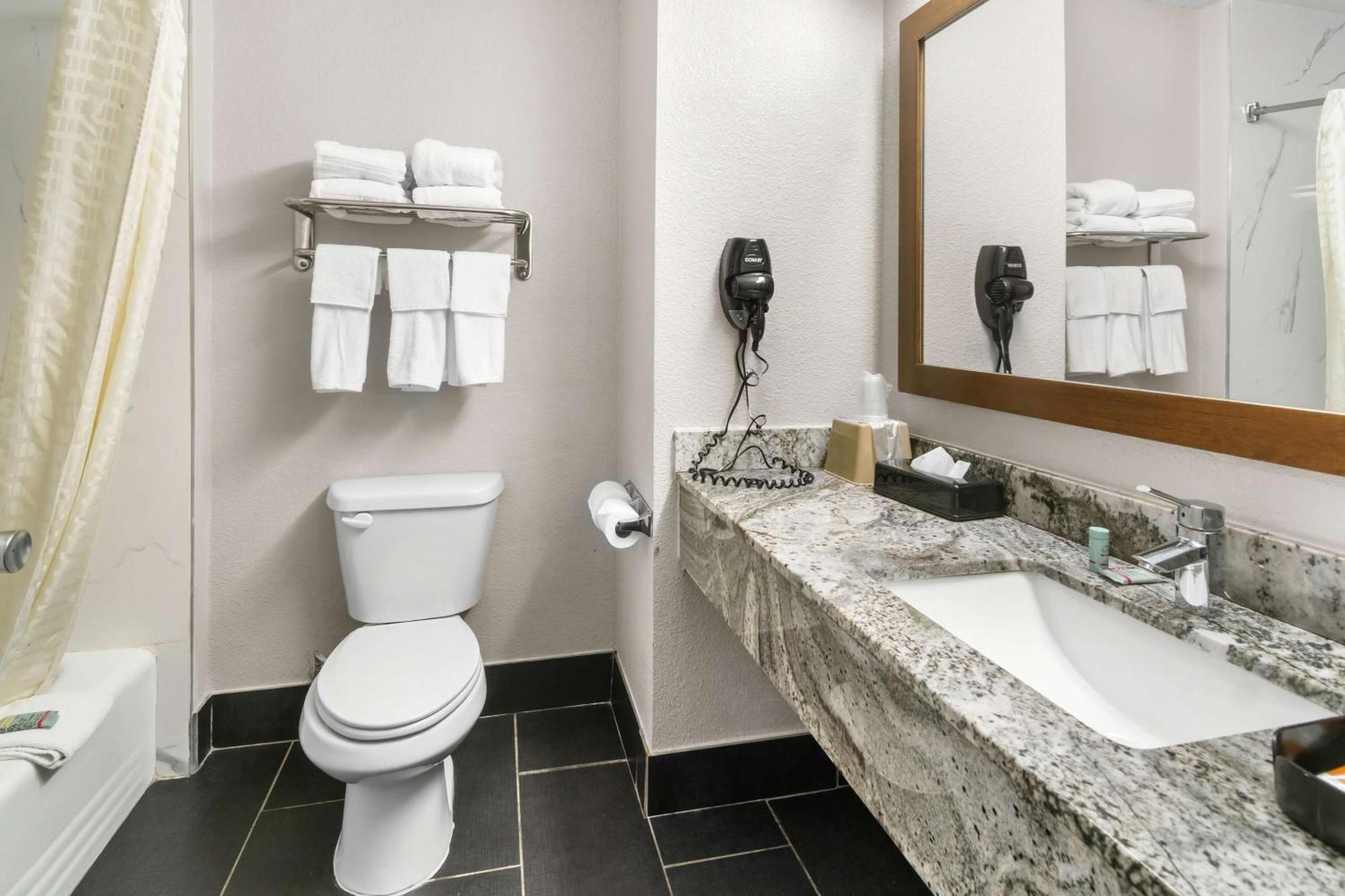 Surestay Plus By Best Western Fort Worth Benbrook Eksteriør bilde