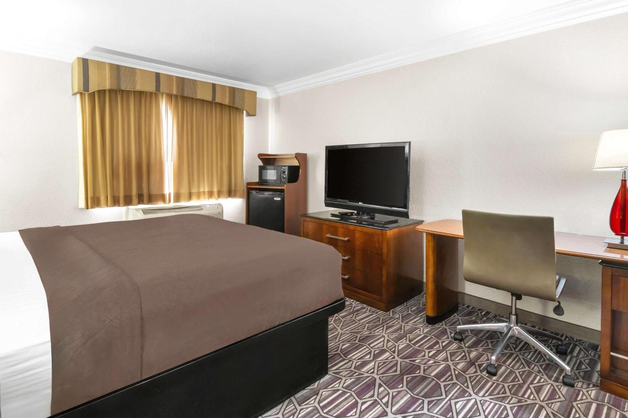 Surestay Plus By Best Western Fort Worth Benbrook Eksteriør bilde