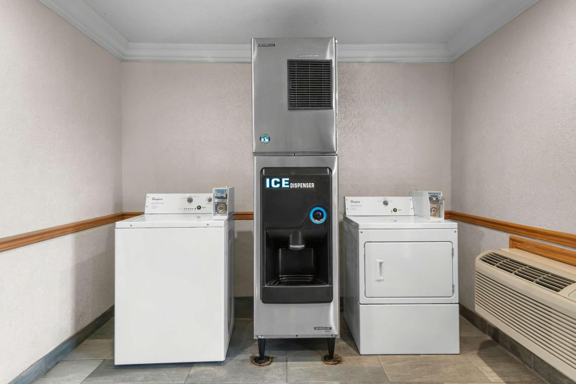 Surestay Plus By Best Western Fort Worth Benbrook Eksteriør bilde