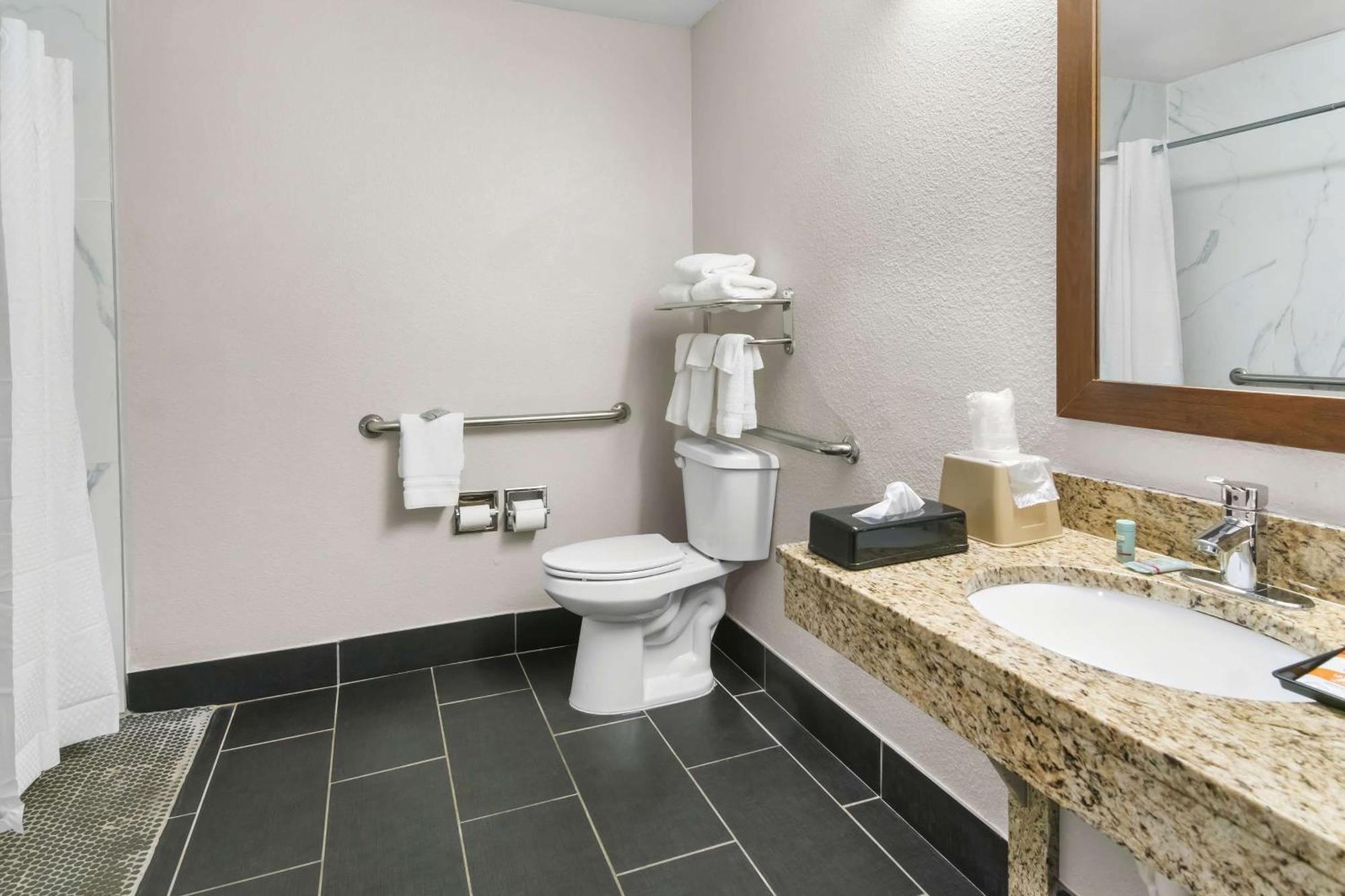 Surestay Plus By Best Western Fort Worth Benbrook Eksteriør bilde