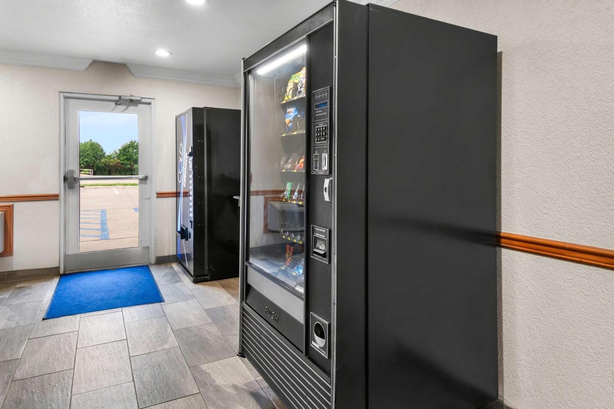 Surestay Plus By Best Western Fort Worth Benbrook Eksteriør bilde