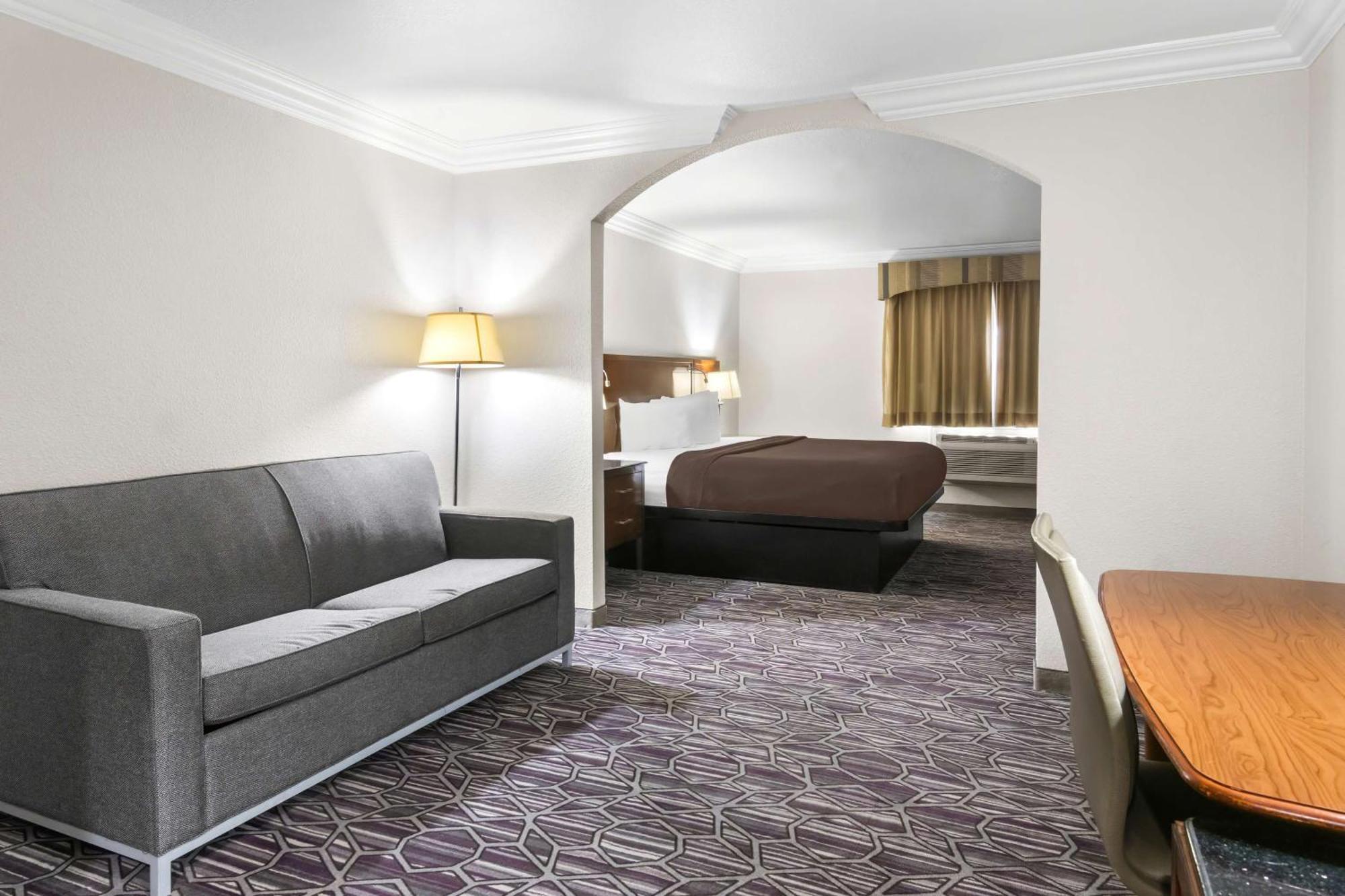 Surestay Plus By Best Western Fort Worth Benbrook Eksteriør bilde