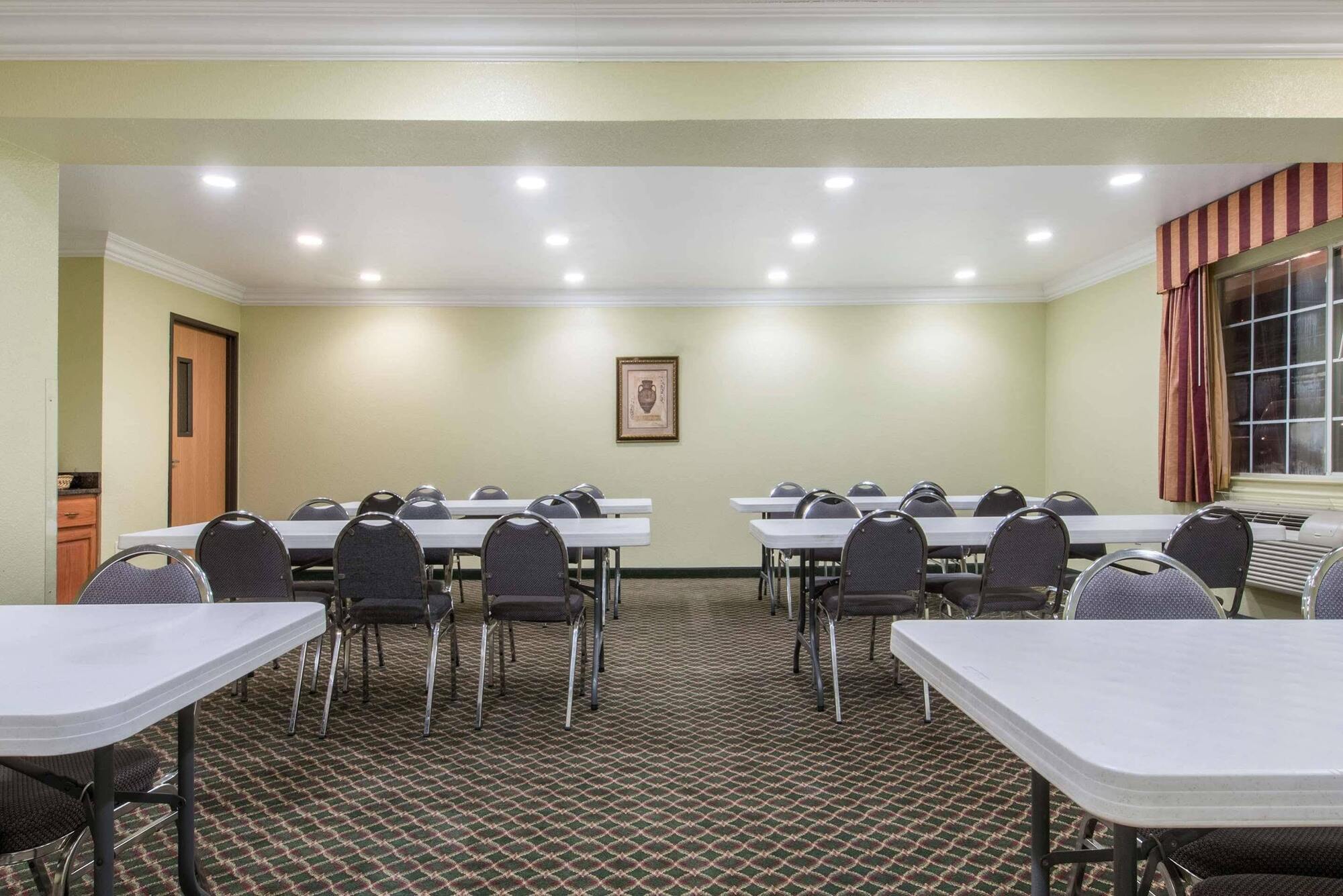 Surestay Plus By Best Western Fort Worth Benbrook Eksteriør bilde
